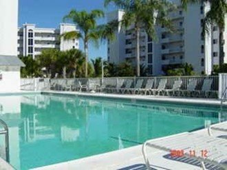 2 Bedrooms Condo, Fort Myers Beach, Walk to Beach #6