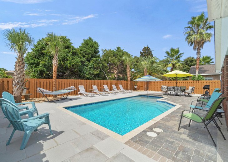 EMERALD COVE | Private Pool | Free Golf Cart | 4min to Beach | Students Welcome #1