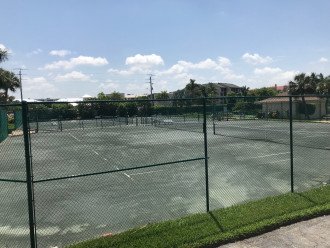 Har-tru tennis courts