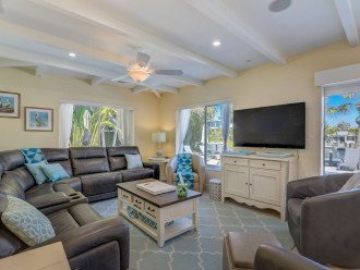 St. Armand's Canal-front Pool Home ~ freshly remodeled and steps to the beach! #22