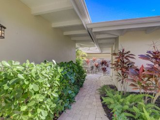 St. Armand's Canal-front Pool Home ~ freshly remodeled and steps to the beach! #43