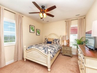 Upstairs Guestroom, Queen and TV, shares hall bath