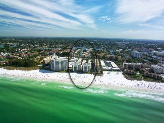 Ocean front 2br/2ba Ocean View, only steps to #1 beach. Gulf Views #10
