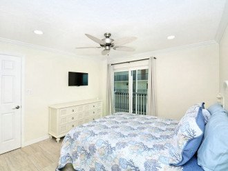 Ocean front 2br/2ba Ocean View, only steps to #1 beach. Gulf Views #16