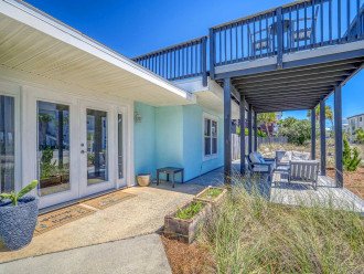 Great updated beach cottage! Just steps from the Gulf of Mexico! #24