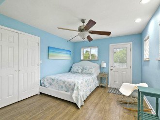 Great updated beach cottage! Just steps from the Gulf of Mexico! #14