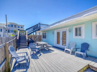 Great updated beach cottage! Just steps from the Gulf of Mexico! #27