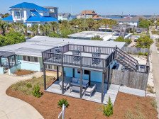 Great updated beach cottage! Just steps from the Gulf of Mexico!