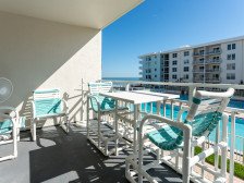 2nd Floor Beachfront Condo, No - Drive Beach, Private Balcony w / Pool and