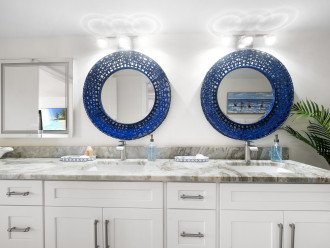 Double sinks in the master bath