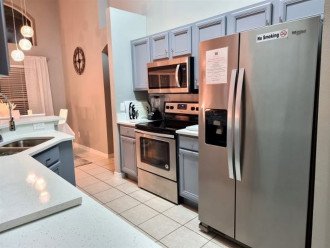 Fully equipped kitch with modern appliances