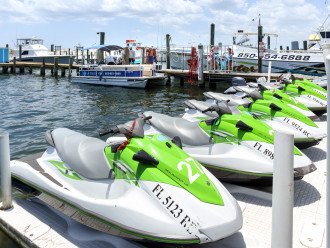 Watersport rentals located just a short drive away.