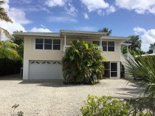 Private pet friendly home across from the beach w/heated pool, spa & waterfalls
