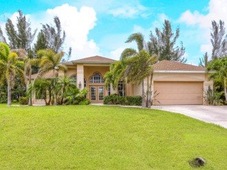 4 Bedroom and 2 Bathroom Home with heated Pool on Water SOUTH FACING #18