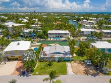 'A little Piece of Paradise" Islamorada, On the water! 3/2, 90 Ft of dock, Pool