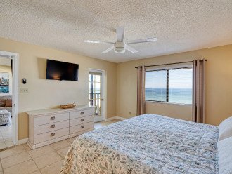 Ocean Front, 3 Bedrooms, 2 Baths, Newly Renovated Condo, Sleeps up to 6 #16