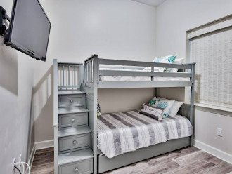 Bunk Room with Trundle Bed and 32 inch Smart TV