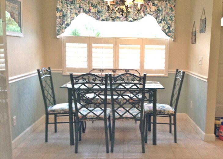 Eat-in Kitchen area