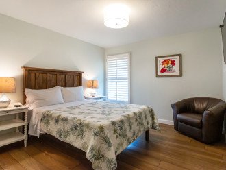 Forth bedroom with queen size bed and tv