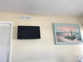 Flat screens in both bedrooms