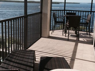 Stunning Waterfront condo at Sanibel Harbour Resort / Corner unit/ Large terrace #1