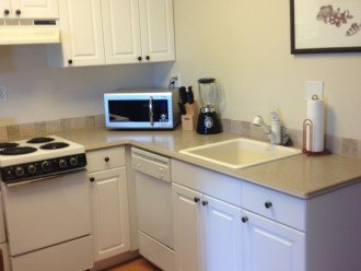 Fully equipped kitchen - just in small sizing.