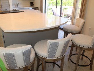 4 counter height stools