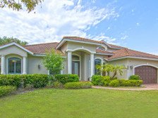 Elegant 5 Bedroom Home With Two King Master Suites. Minutes to beach.