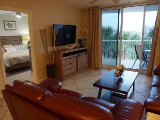 Oceanside condo! Heated pools the best location! #11