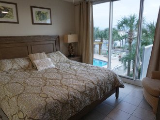Oceanside condo! Heated pools the best location! #24