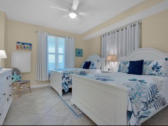 Beach Colony West 13E Gulf-front 2 Bd w/ Complimentary Beach Service #17