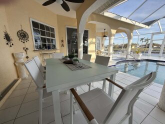 CapeCoralRentalHouses House 44 - Tropical Bay - Family and pet-friendly #3