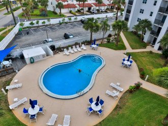 BEACH DAZE..4 BR 4 BA Seaside Condo, Large Balcony, Pool, Wi-Fi~Cable TV #1