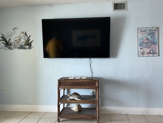 #806 - 3-bedroom condominium - 70" TV