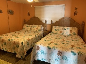 #206 - 3-bedroom condominium - 2nd bedroom has 2 queen beds