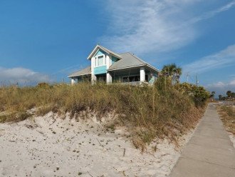 The Sunshine House: 1314 Maldonado Drive, Pensacola Beach #36