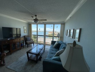 Spectacular water view location - 3 months minimum stay #1