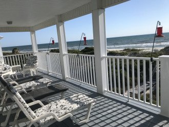 Upper deck with Gulf view, 4 lounge chairs, 4 Adorndack chairs and hummingbirds