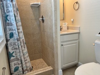Under the Sea bathroom with shower