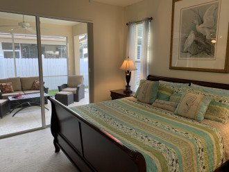 Master bedroom with private entrance to lanai