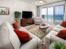 TOP FLOOR, 3 BDRM BEACHFRONT UNIT WITH THE BEST VIEWS IN THE BUILDING!