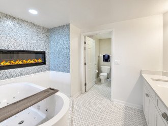Ocean Walk Resort #1411 - 3 Bedroom 2 Bath Condo - Master Bath