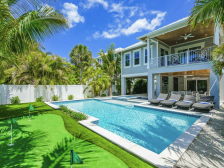 Anna Maria Beach House by SeaBreeze Vacation