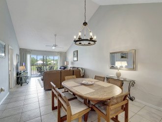 2/2 Vaulted Ceiling 10 Min to beach on golf course #10