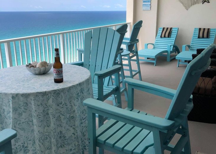 Gulf Front --Great Views - Free Beach Chairs -Room for the Family #1