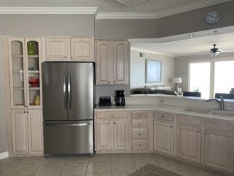 kitchen-- new stainless appliances