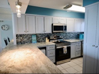 Beautifully Remodeled Regency Towers unit #611 #1