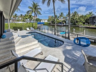 Stunning, Contemporary Waterfront Home Gulf Access! 3BR 3B + Office, Pool Dock #32