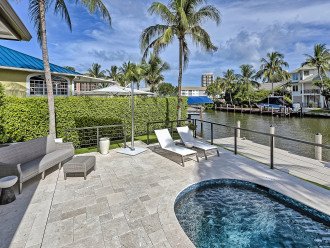 Stunning, Contemporary Waterfront Home Gulf Access! 3BR 3B + Office, Pool Dock #28