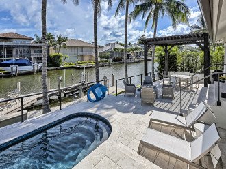 Stunning, Contemporary Waterfront Home Gulf Access! 3BR 3B + Office, Pool Dock #26